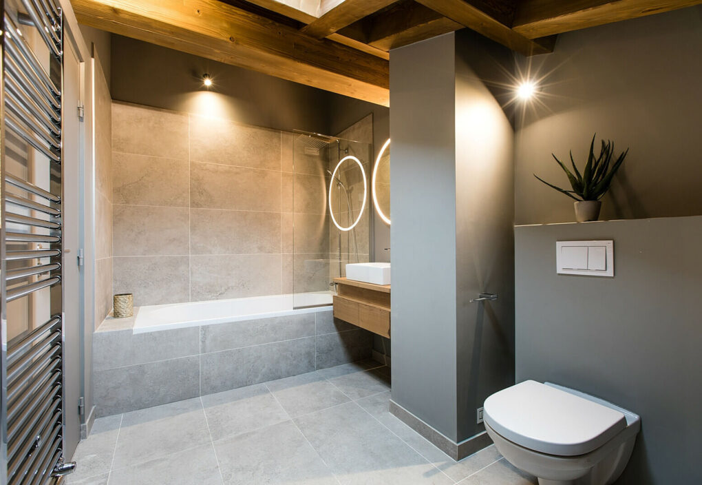 Ensuite bathroom to Bedroom 1