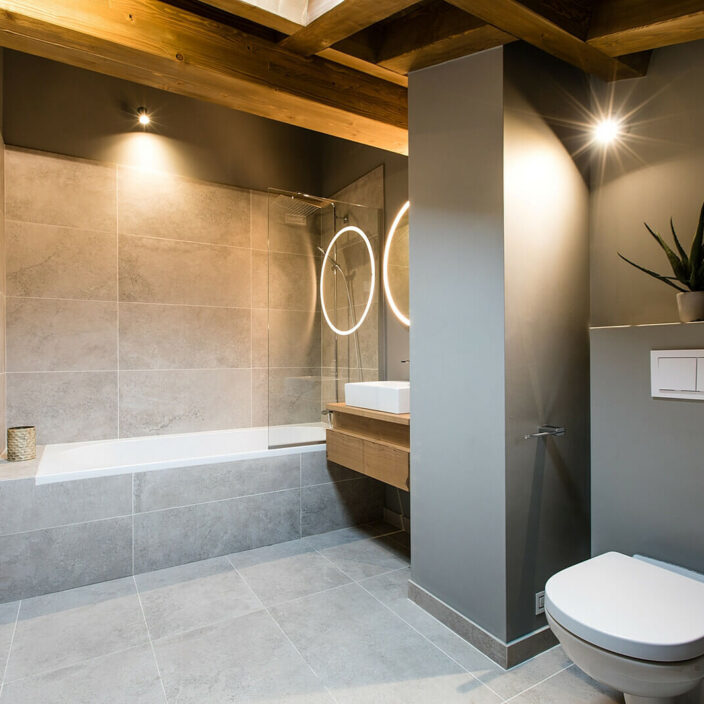 Ensuite bathroom to Bedroom 1