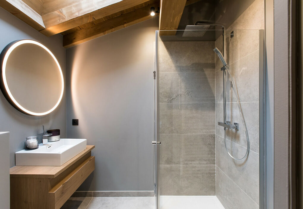 Ensuite shower room to Bedroom 2 with WC