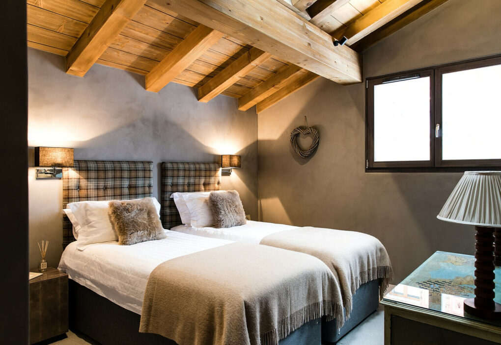 Bedroom 2, flexible double or twin room with ensuite shower room with WC