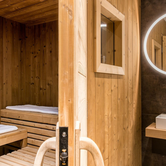 Large sauna and rain shower to soothe your muscles